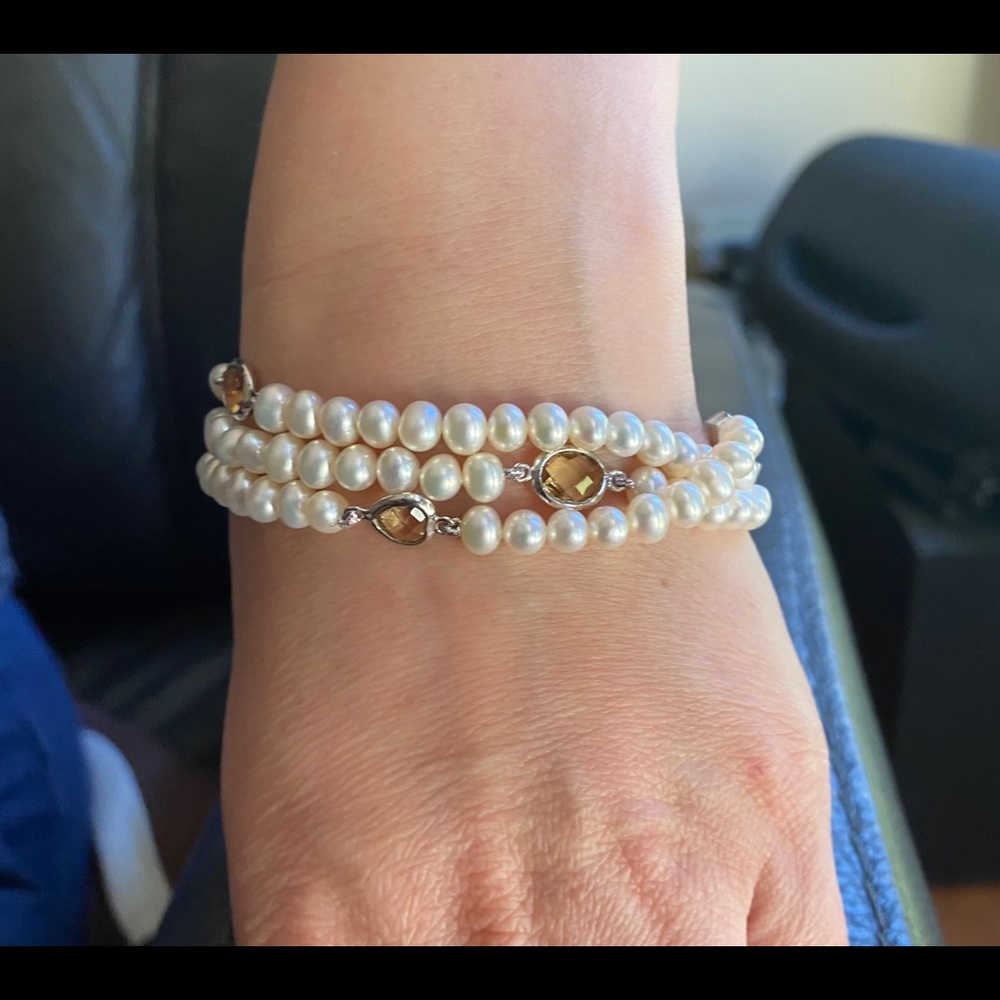 Fresh water pearl bracelet silver